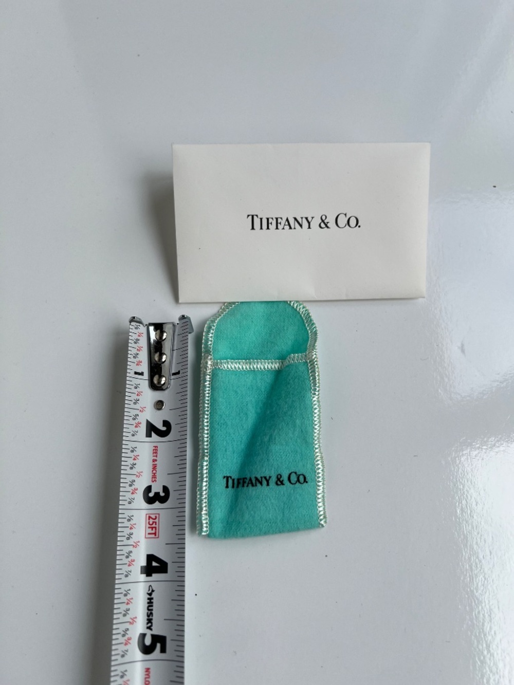 Large lot of Tiffany & Co. Boxes, ribbons, pouches, etc. - Picture 4 of 16